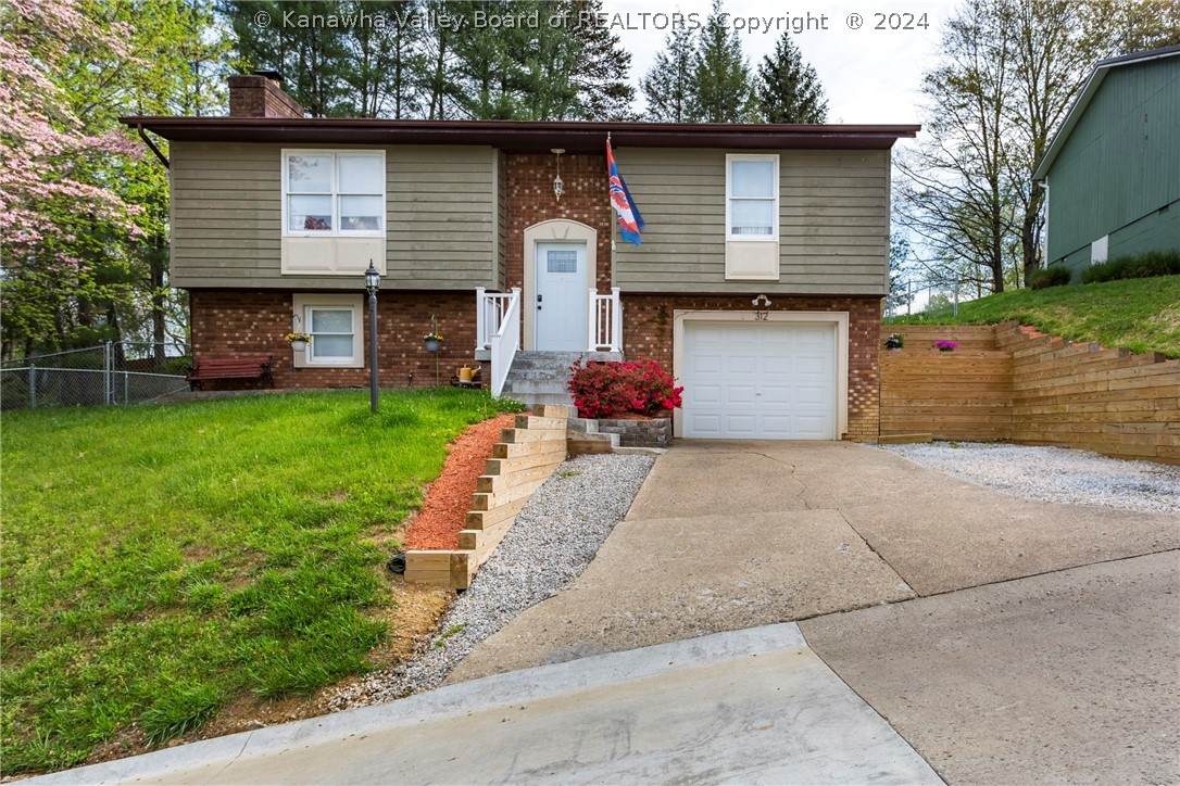 312 Cambridge Drive - Photo 1