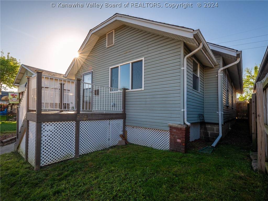 122 10th Avenue - Photo 1
