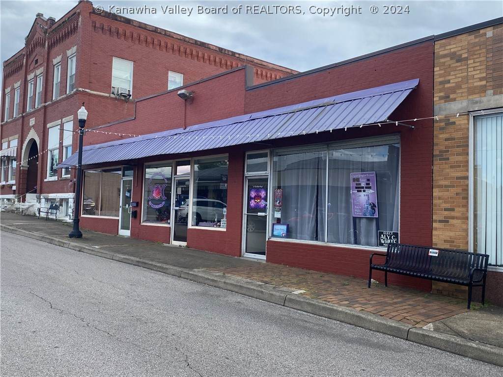 87-91 Olde Main Street - Photo 1