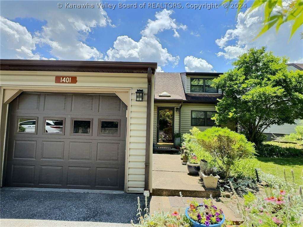 1401 Hunters Ridge - Photo 1