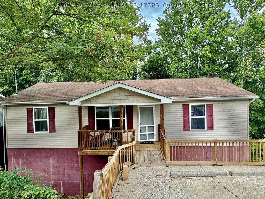 816 North Hills Drive - Photo 1
