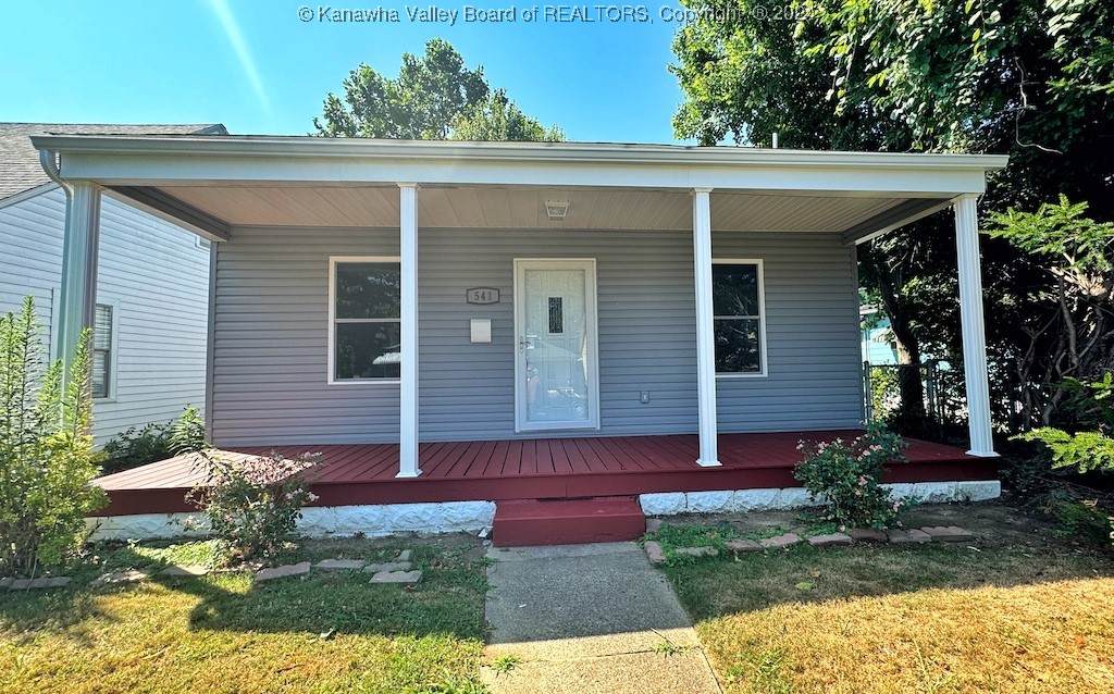 541 10th Ave - Photo 1
