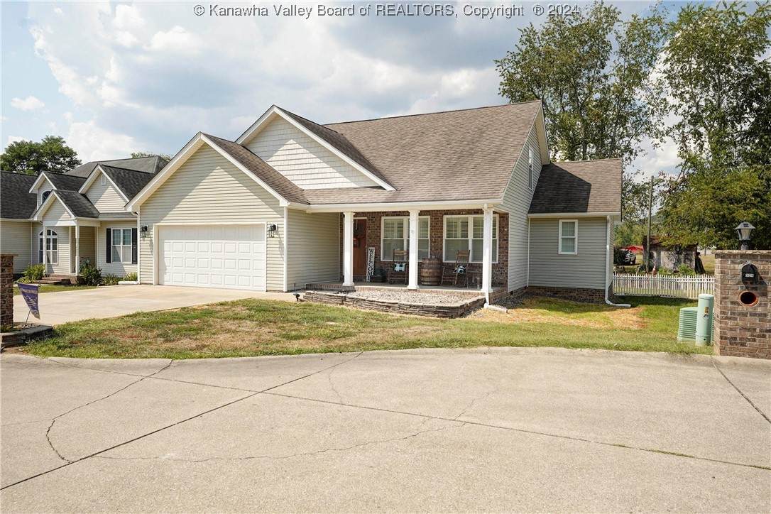 327 Joshua Way - Photo 1