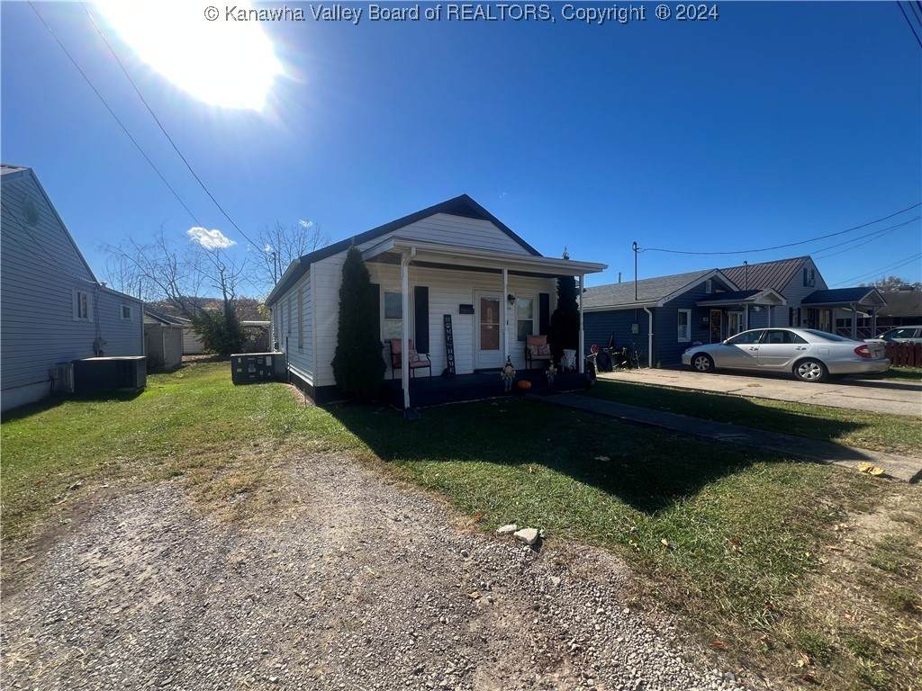 2221 Wilson Avenue - Photo 1