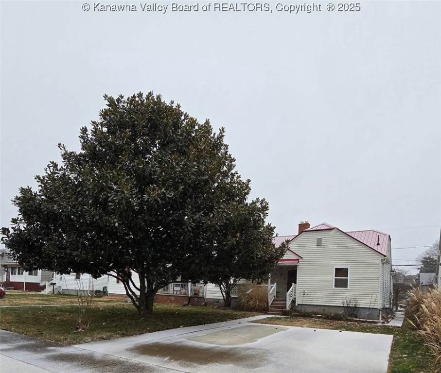 2222 Mt. Vernon Avenue - Photo 1