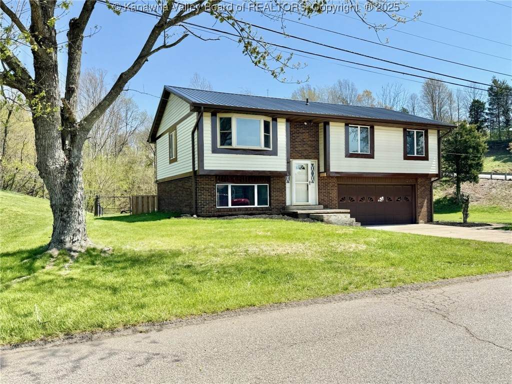 102 Lee Street - Photo 1