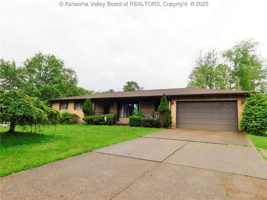 215 Valley View Drive - Photo 1