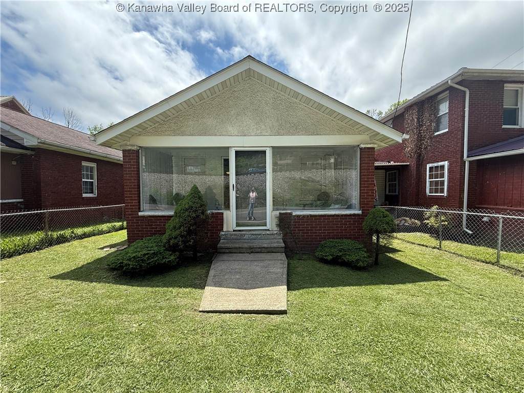 156 Hanging Rock Highway - Photo 1