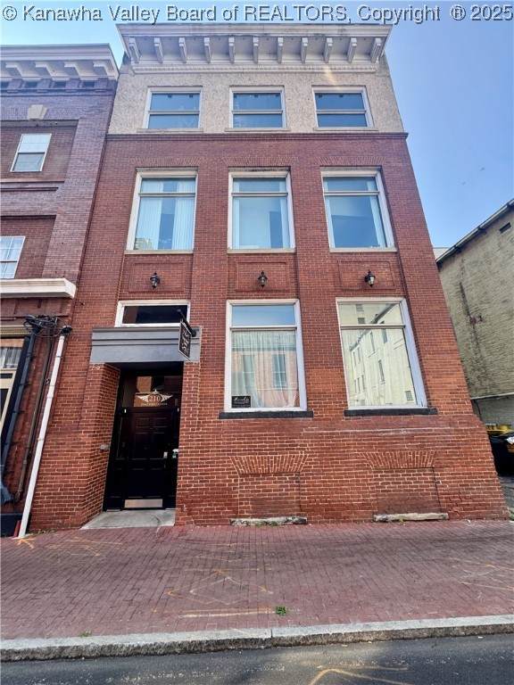 210 Hale Street Hale Street - Photo 1