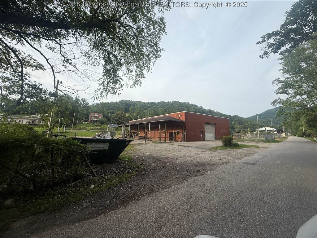 800 Old River Road - Photo 1