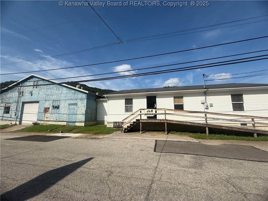 315 Phipps Avenue - Photo 1
