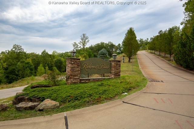 135 Oakview Road - Photo 1