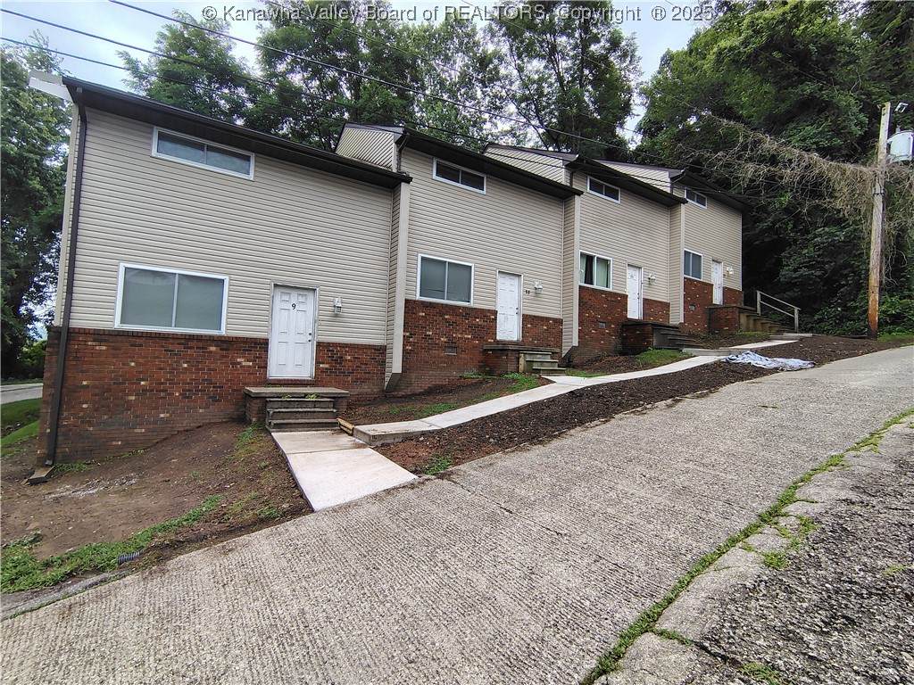 2801 Chesterfield Avenue - Photo 1