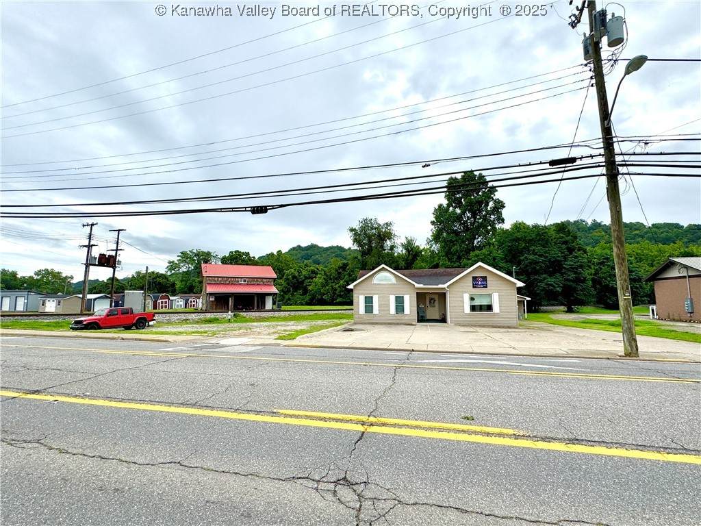 1008 Viand Street - Photo 1