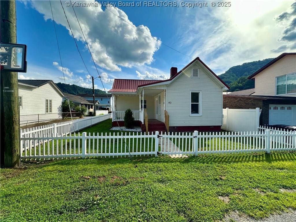 82 Merrill Street - Photo 1