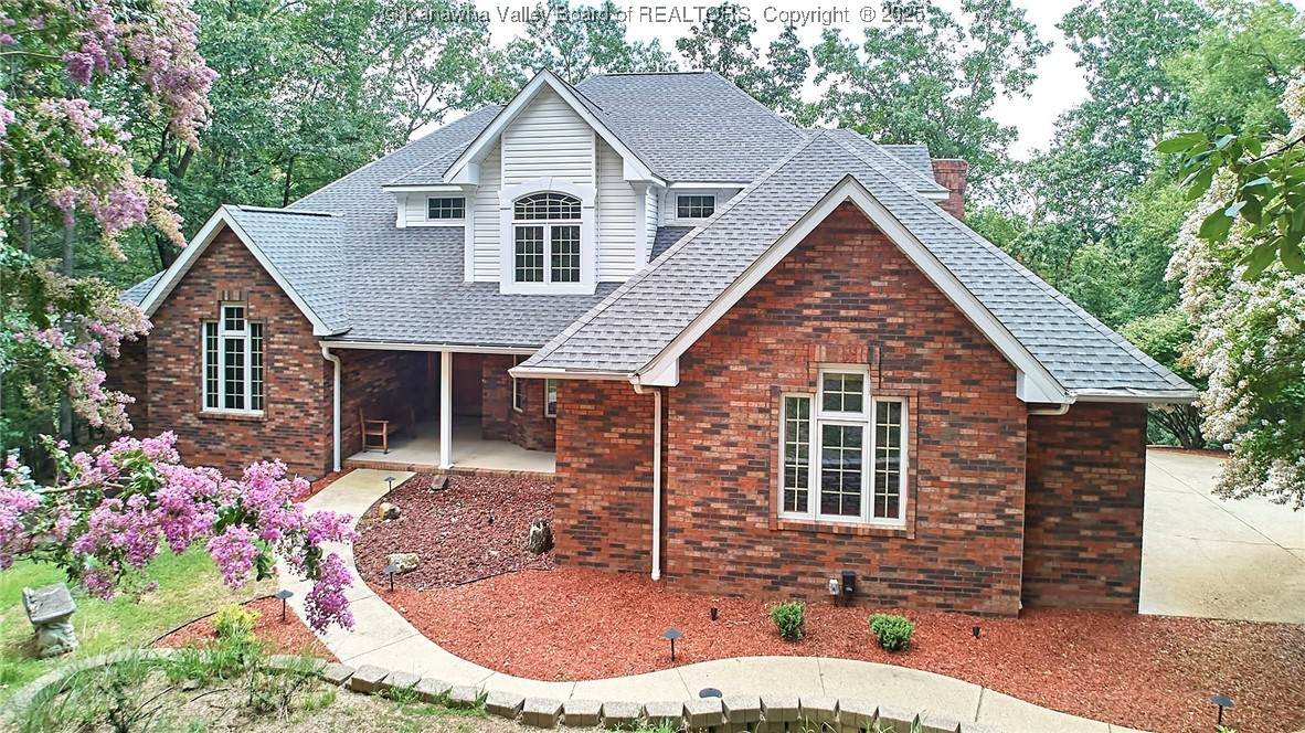 320 Tea Table Road - Photo 1