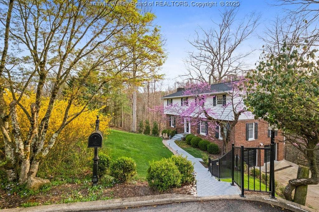 924 Harmony Lane - Photo 1