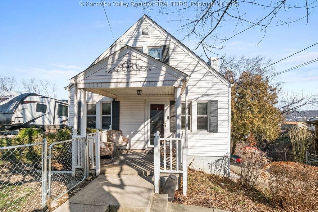 1814 Beechwood Drive - Photo 1