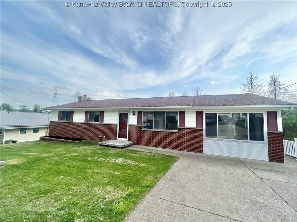 105 Holley Drive - Photo 1
