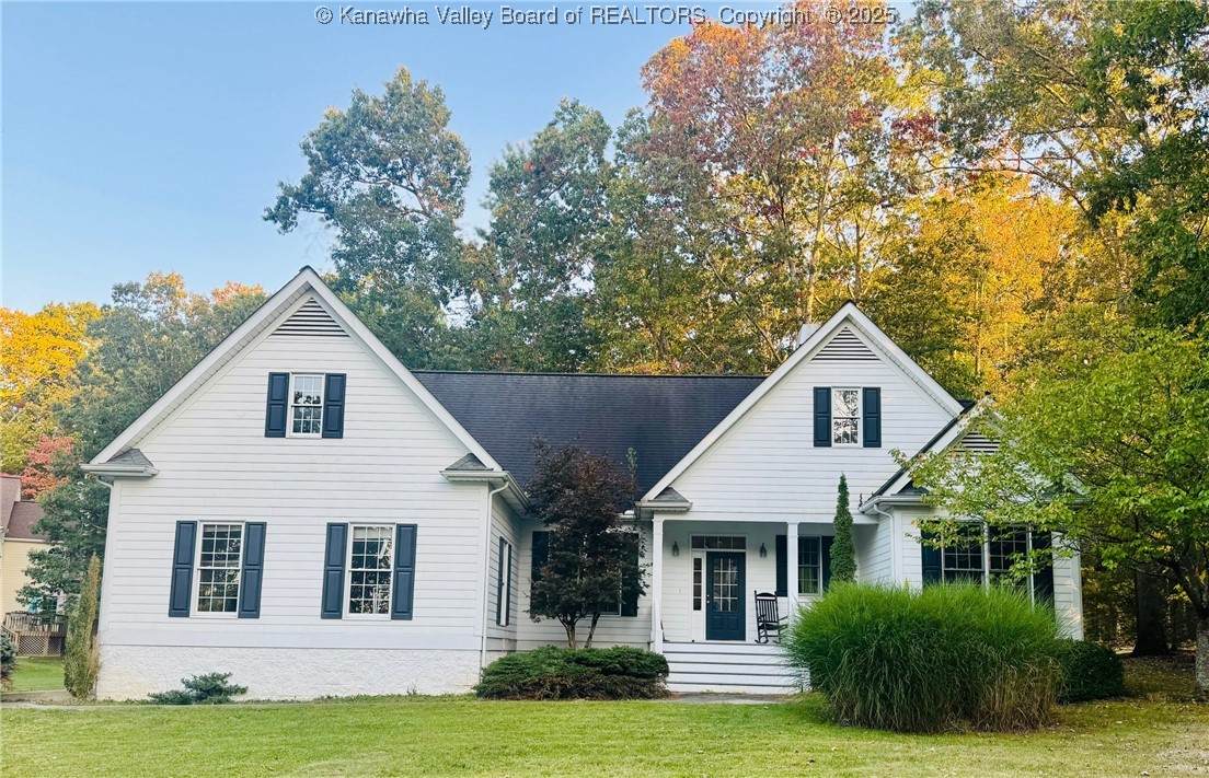 109 Hawthorn Lane - Photo 1