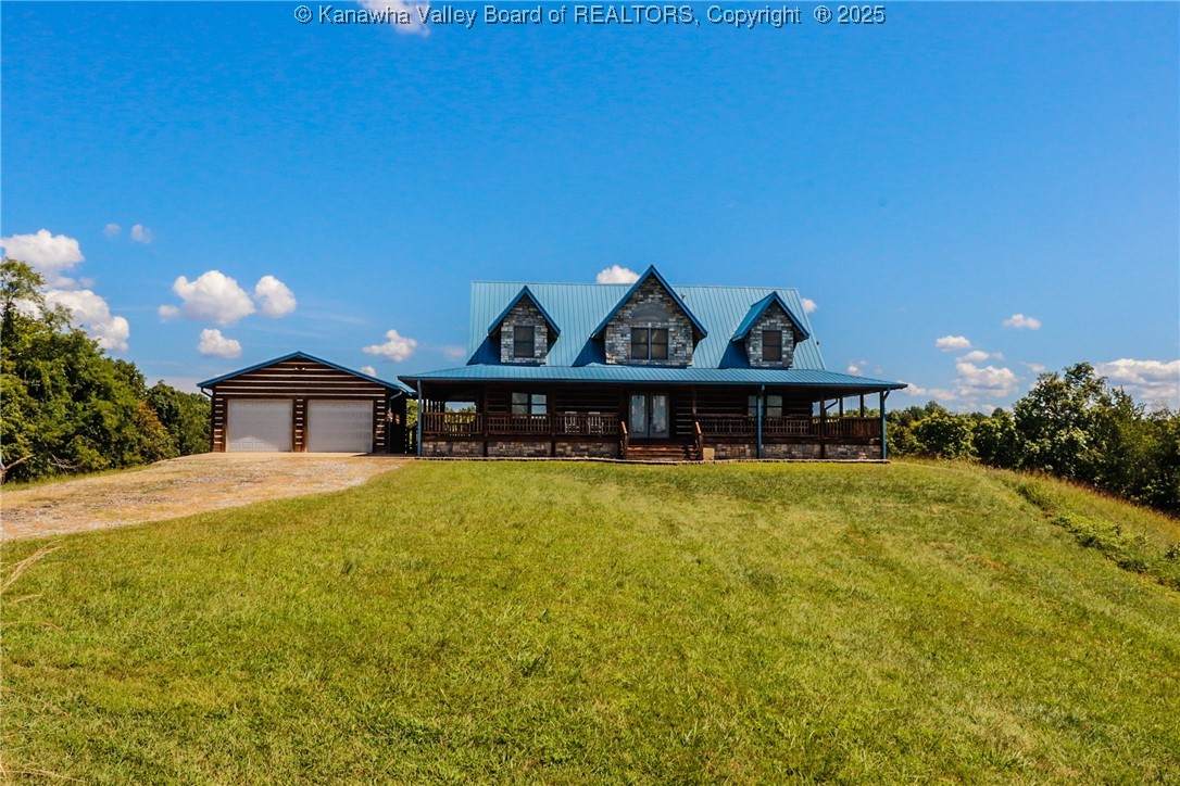 411 Foxtrot Road - Photo 1