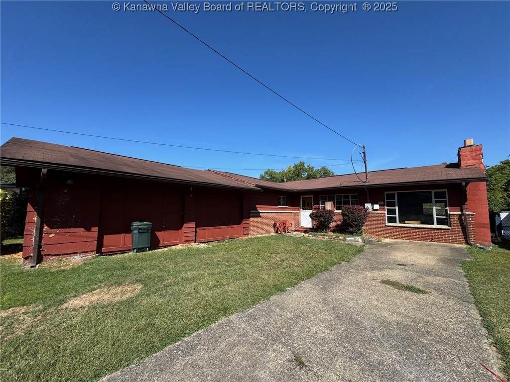 2023 Lakewood Drive - Photo 1