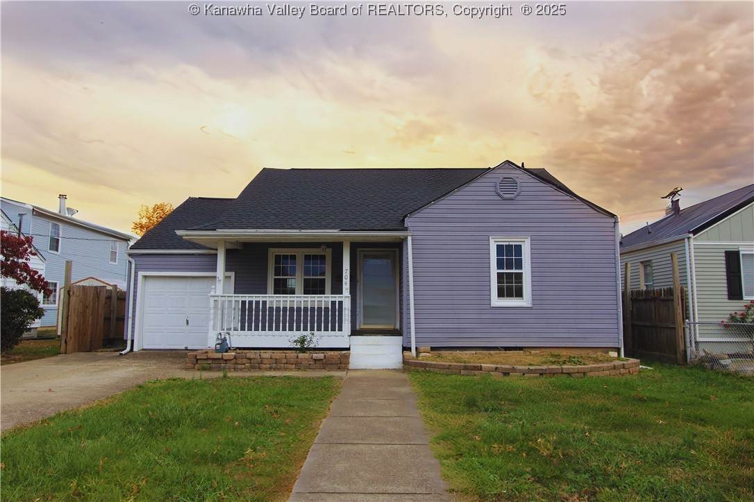 704 Cunningham Street - Photo 1