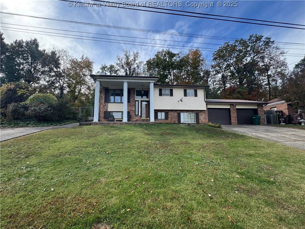 111 Oakland Drive - Photo 1