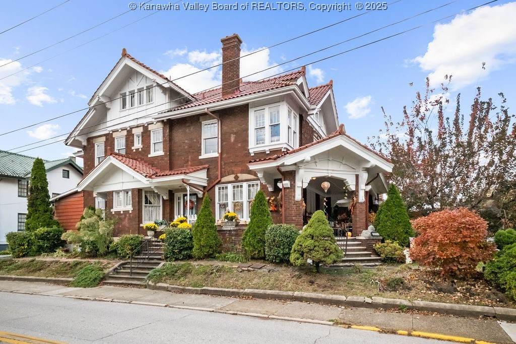 1599 Quarrier Street - Photo 1