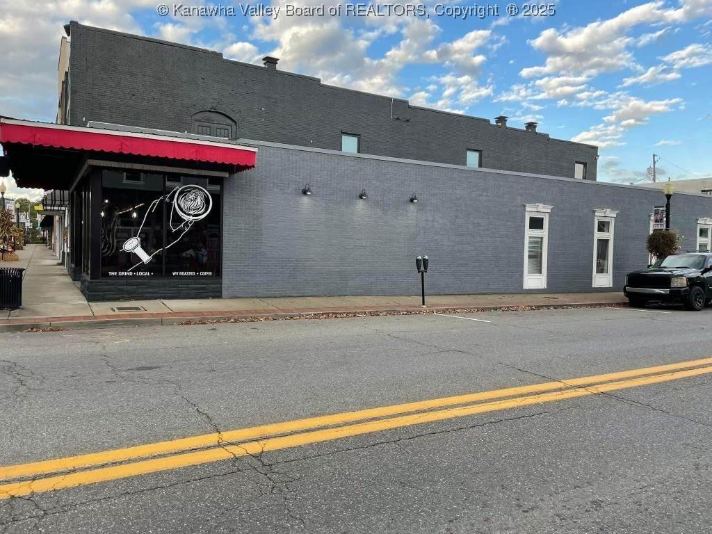 101 Court Street - Photo 1