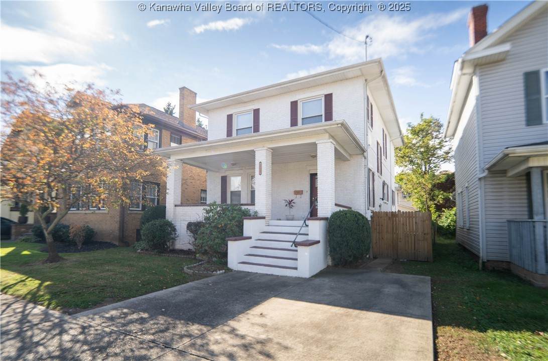 513 Hall Street - Photo 1