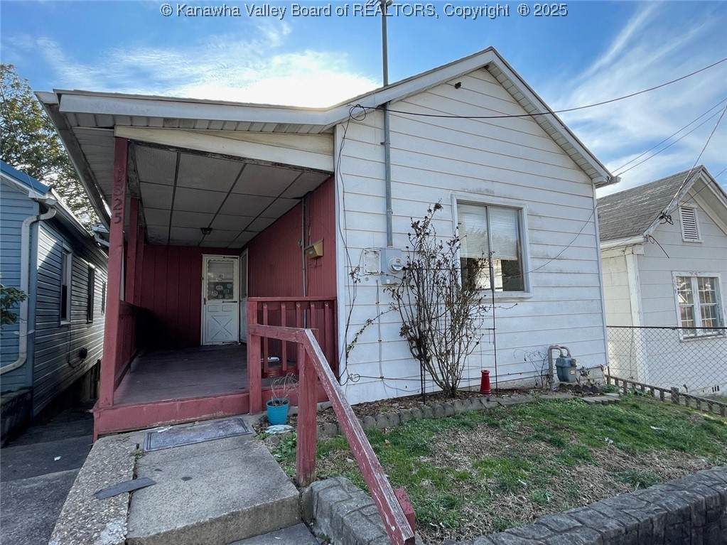 1325 & 1327 Stuart Street - Photo 1