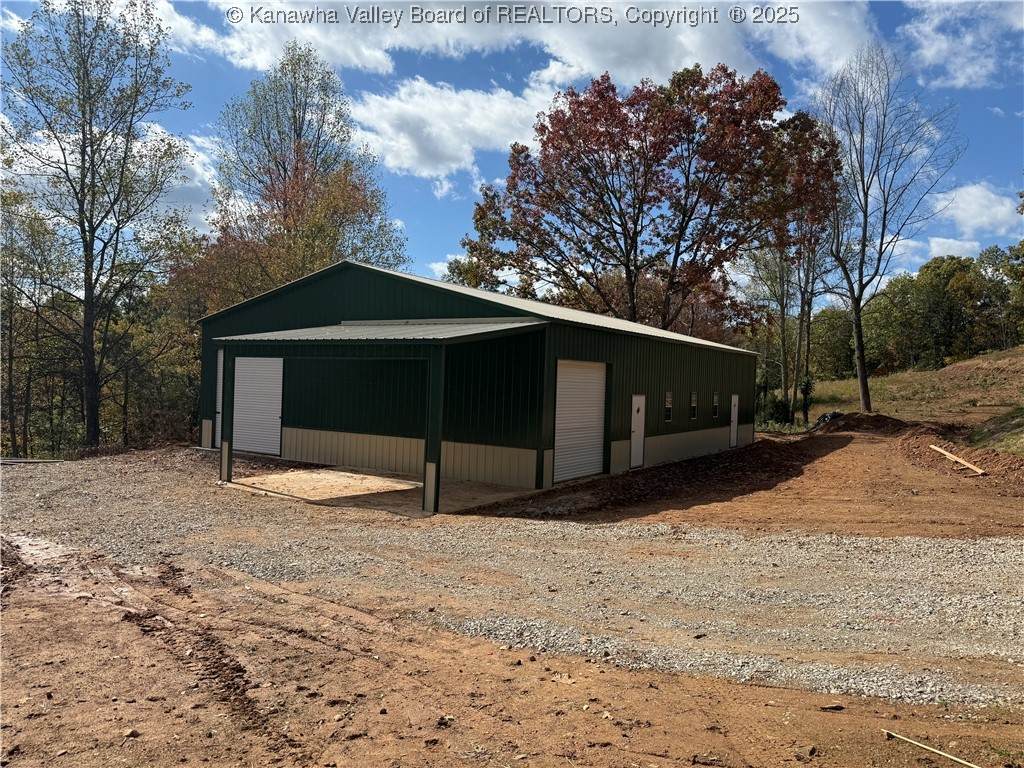 729 Bee Ridge Road - Photo 1