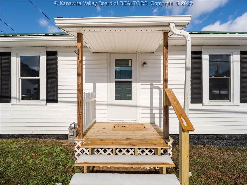 305 1st Street - Photo 1