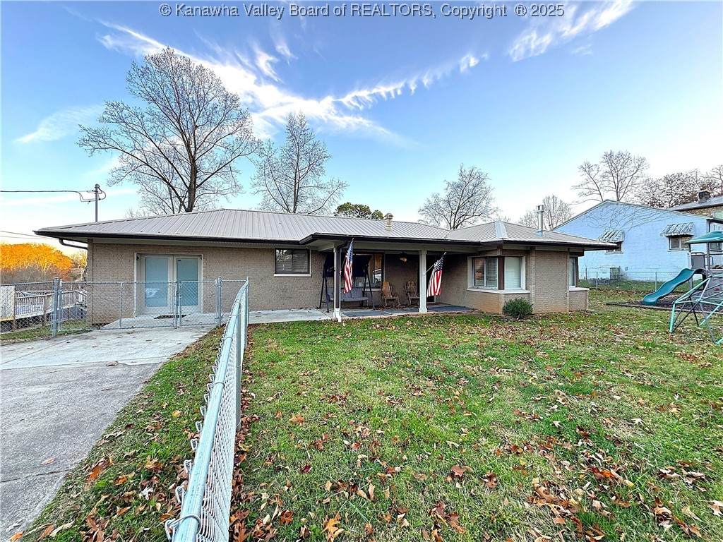 1100 Chestnut Street - Photo 1