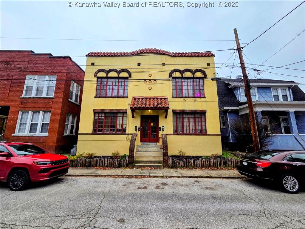 1611 Franklin Avenue - Photo 1