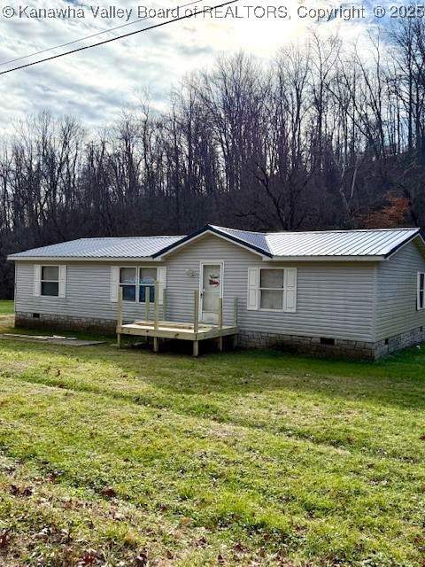 211 Maxine Drive - Photo 1