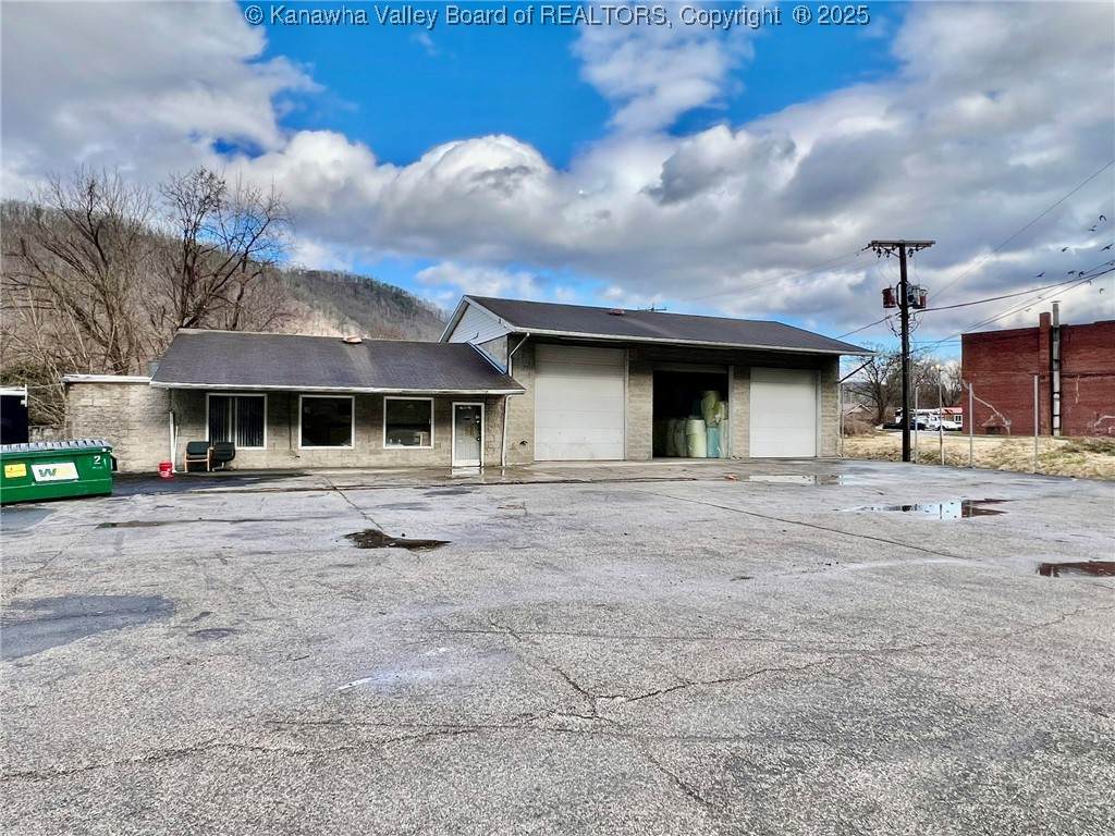 15095 Maccorkle Avenue - Photo 1