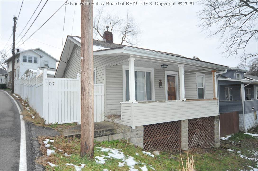 107 Hinton Terrace - Photo 1