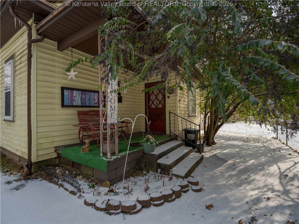 850 Greendale Drive - Photo 1