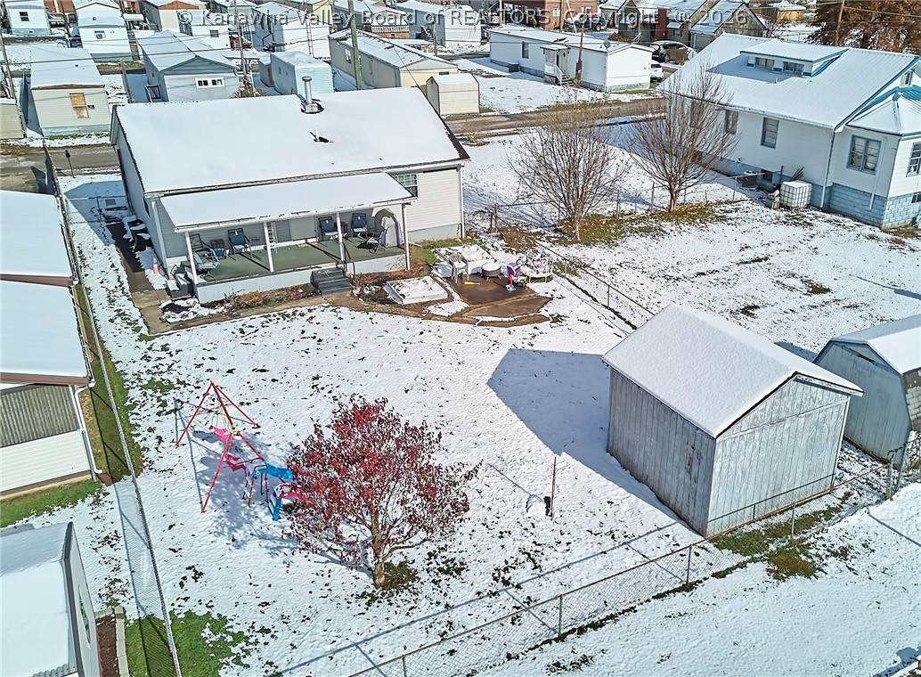 618 2nd Avenue - Photo 1