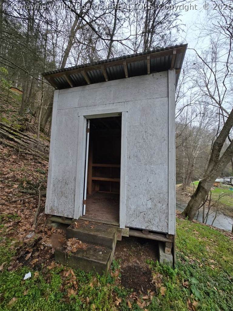 https://bt-photos.global.ssl.fastly.net/kanawha/orig_boomver_1_282293-2.jpg