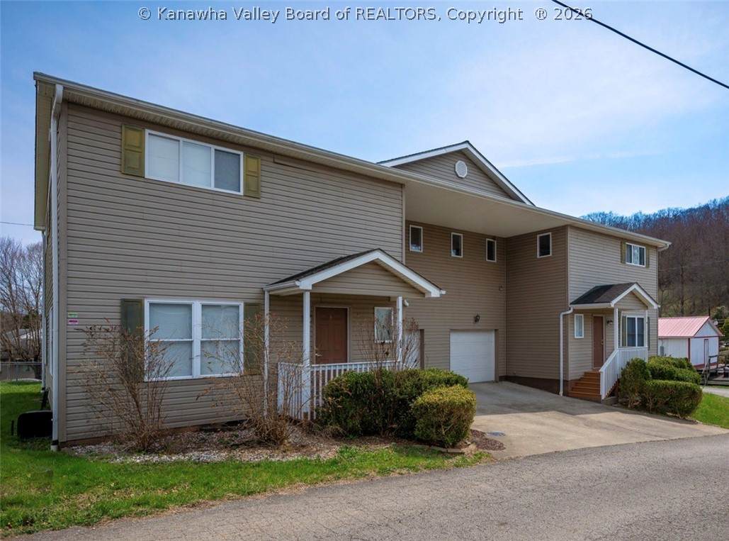 6 Lincoln Heights - Photo 1