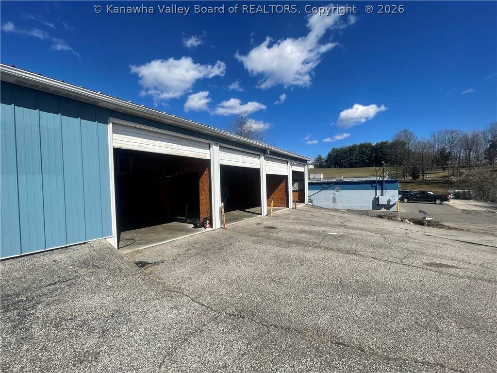https://bt-photos.global.ssl.fastly.net/kanawha/orig_boomver_1_282485-2.jpg