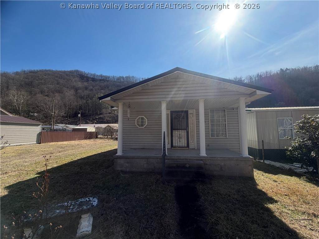 1896 Autumn Lane - Photo 1