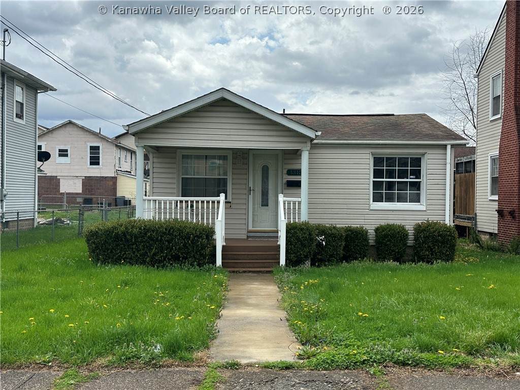 1315 Moore Avenue - Photo 1