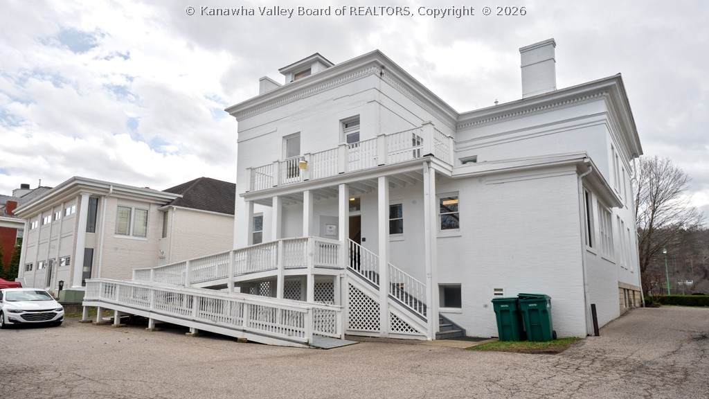 https://bt-photos.global.ssl.fastly.net/kanawha/orig_boomver_1_282735-2.jpg