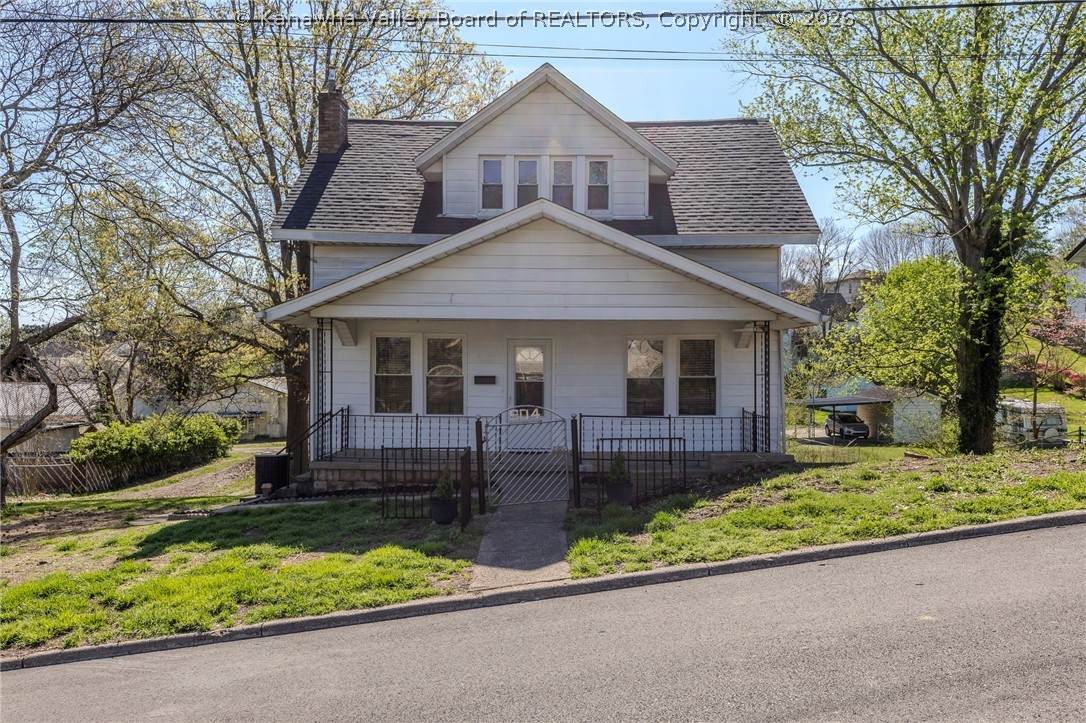 904 Lee Street - Photo 1