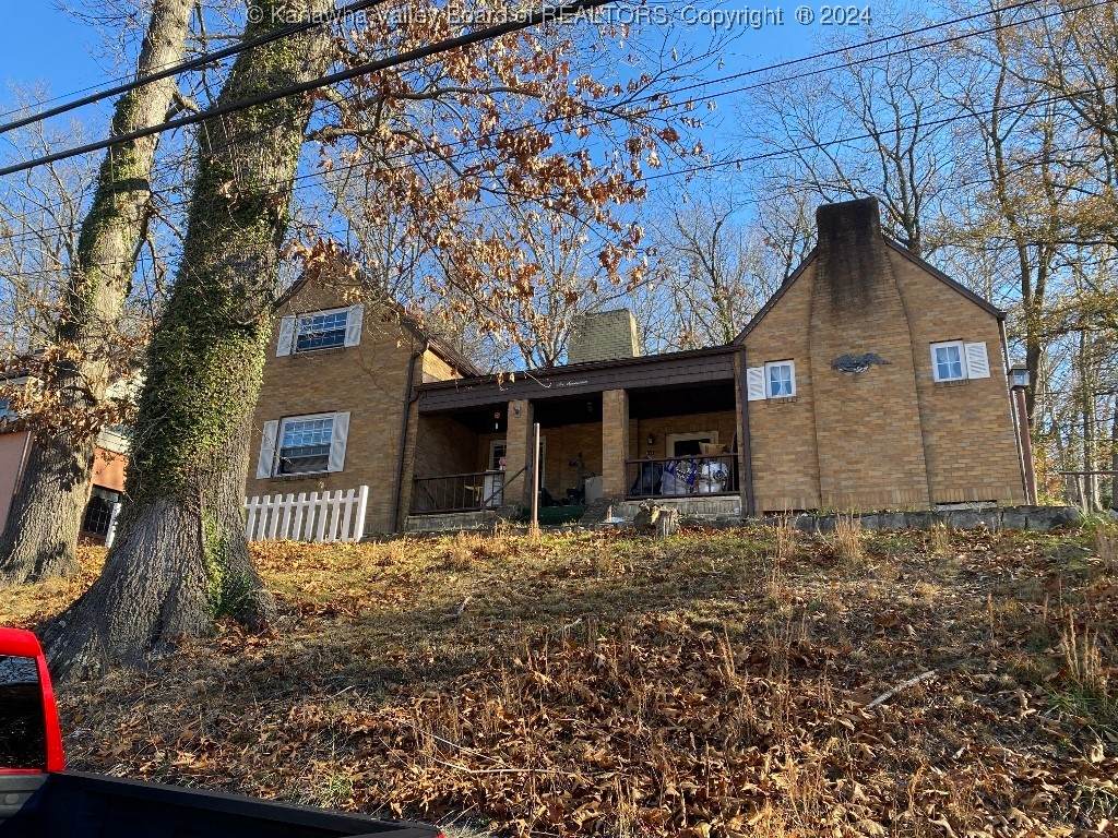 617 Montrose Drive - Photo 1
