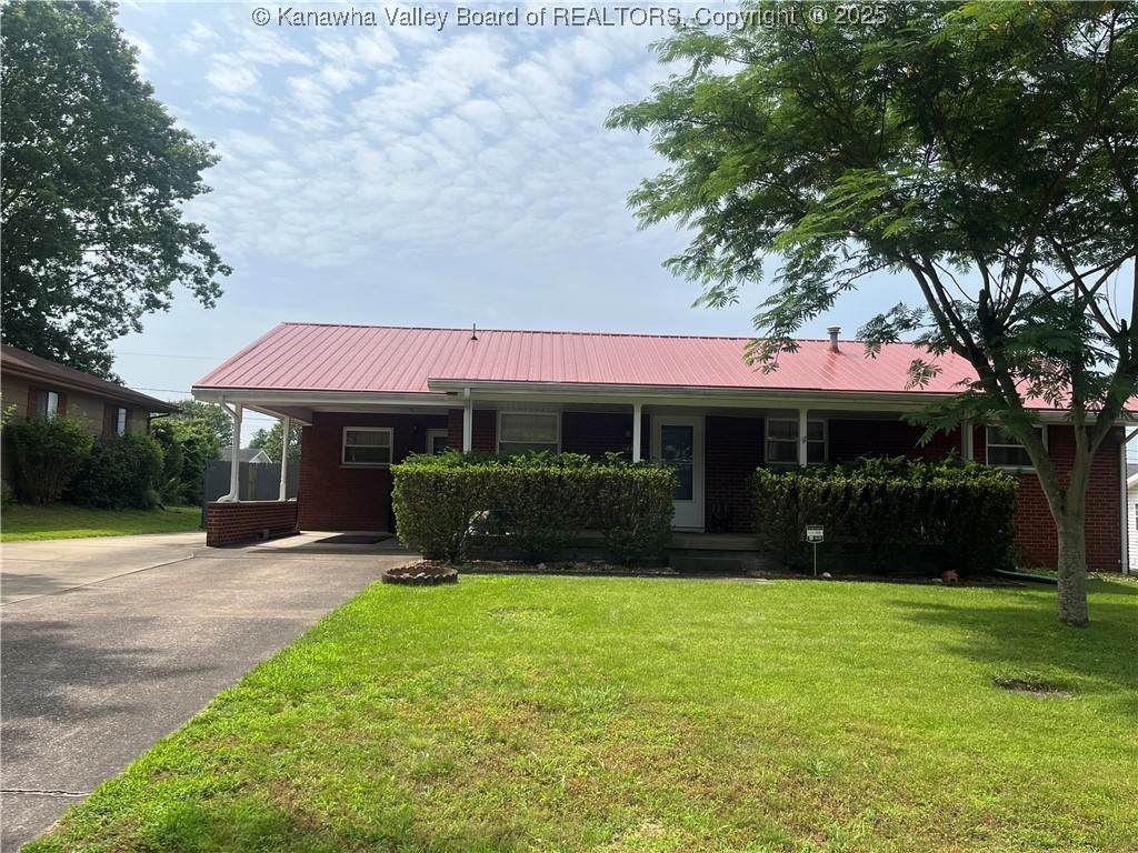 718 Flinn Avenue - Photo 1